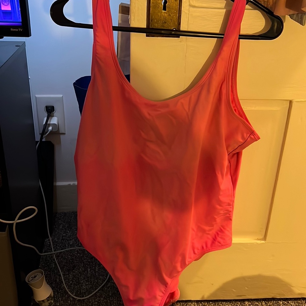 Bathing suit